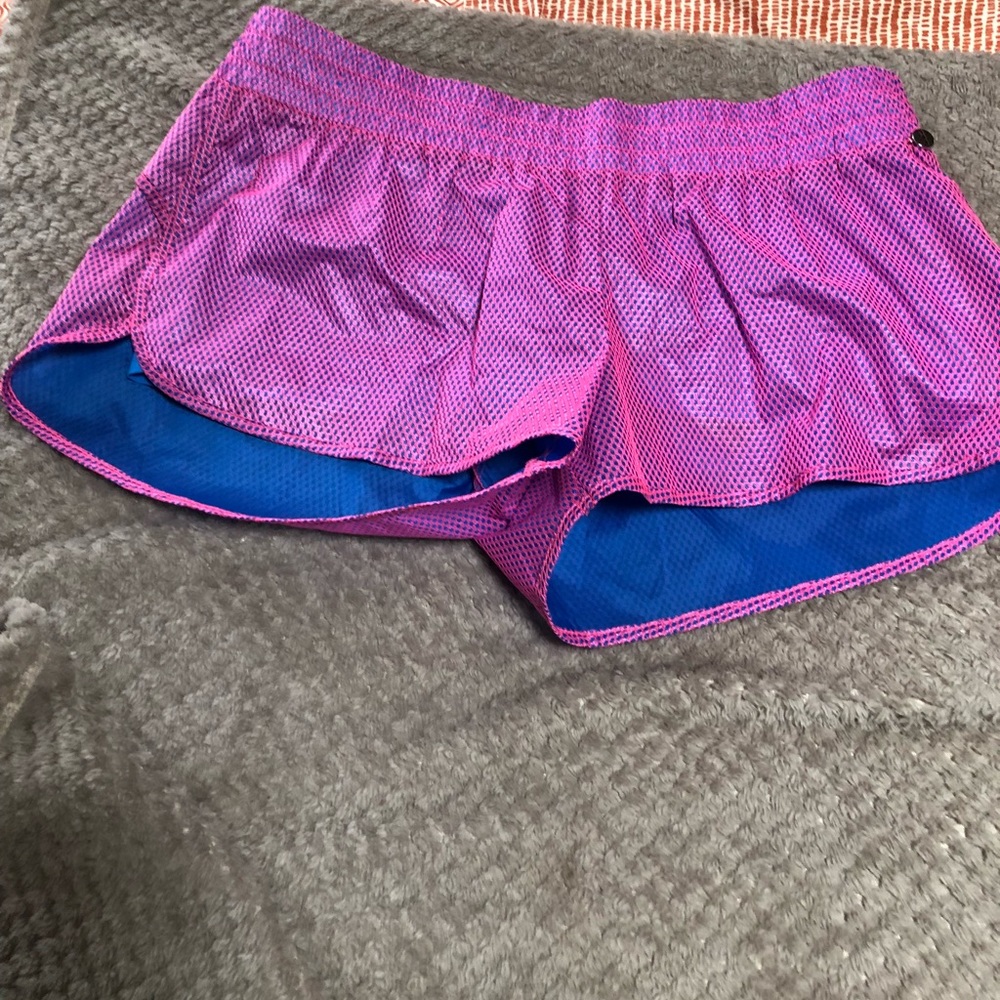 Running shorts